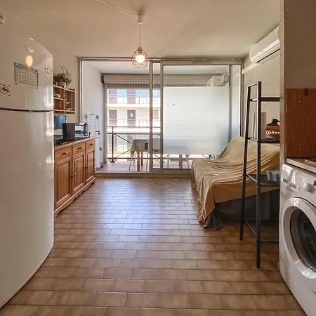 Studio Cabine Dans Avec Piscine *
